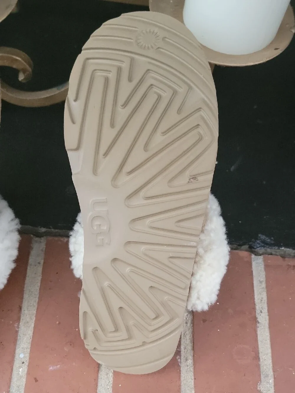 UGG Kids Chestnut Suede Slip-On Shearling Clog
